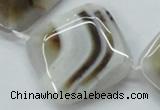 CAA526 15.5 inches 35*35mm diamond madagascar agate beads
