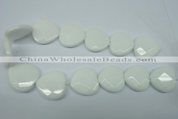 CPB316 15 inches 30*30mm faceted heart white porcelain beads