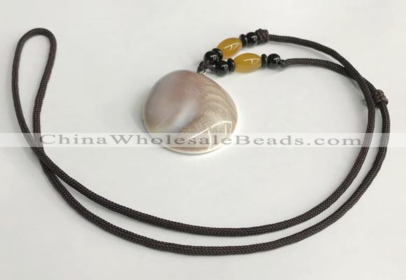 NGP5638 Shell flat teardrop pendant with nylon cord necklace